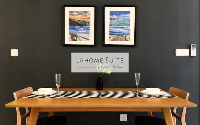 The Robertson KL By Lahome Suite