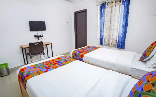Fabhotel Krystal