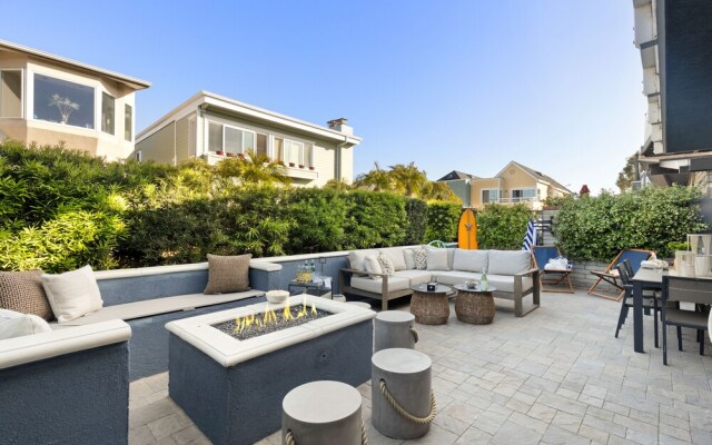 Mission Point Buyout by Avantstay Two Unit Buyout w/ Patio, Fire Pit & Close to Beach! 6bdrs