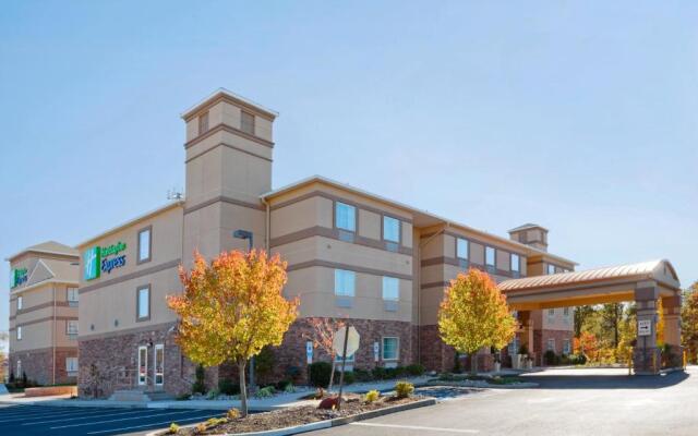 Holiday Inn Express & Suites Absecon-Atlantic City by IHG