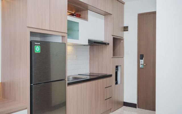 Homey And Comfort Living Studio Apartment At B Residence