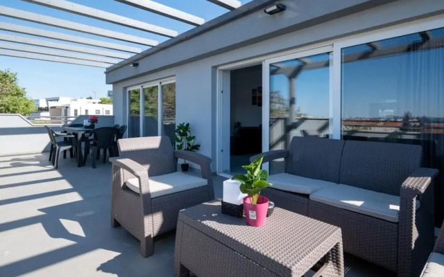 Panoramic View Apartment ILM
