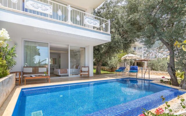 Kalkan Oasis Hotel - Adults Only