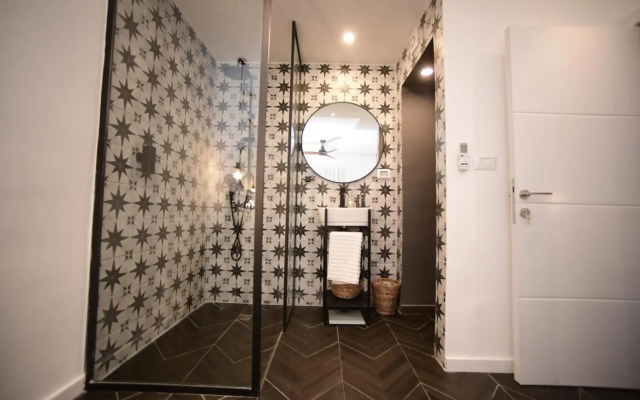 Z32 Luxury Boutique Apartments