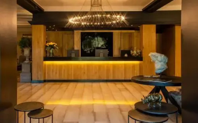 Hotel Touring