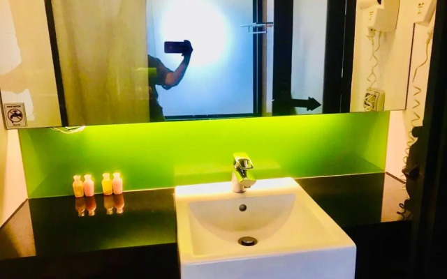 Kata Beach Guesthouse