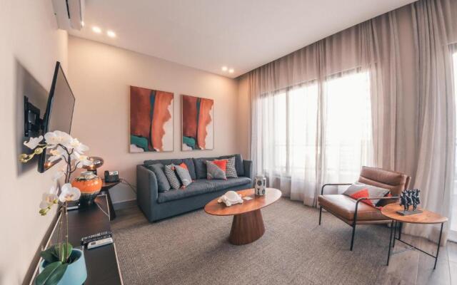 Fully Serviced Apartment at Regatta Living 3A