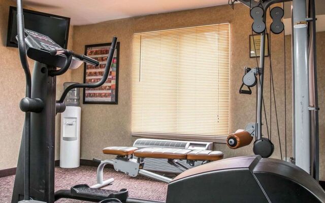 Country Inn & Suites By Radisson, Battle Creek, MI