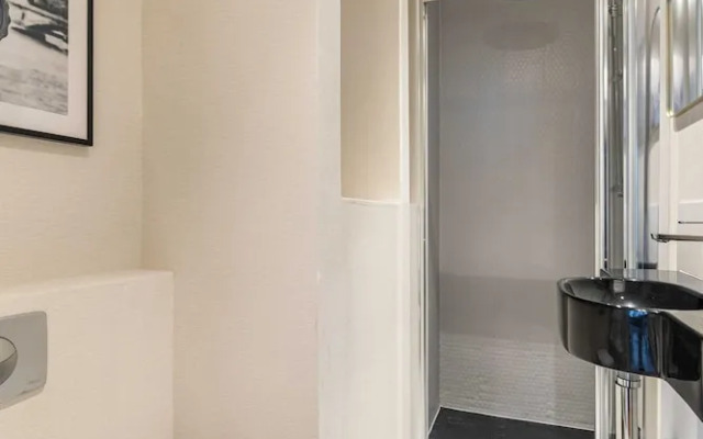 Amazing Historical Parisien Loft Next TO Louvre Area ! 6