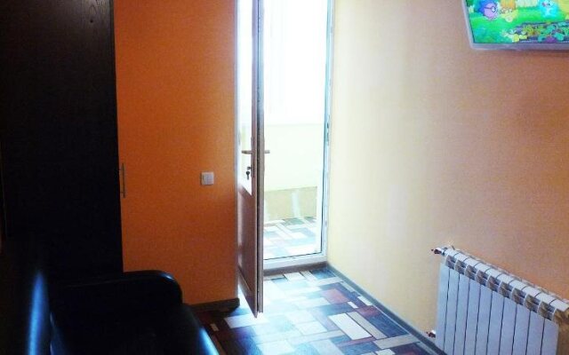 Hostel Barneo