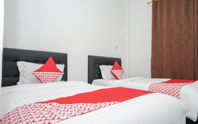 OYO 346 Guest House Dempo Jakabaring – Guest Rooms – Palembang