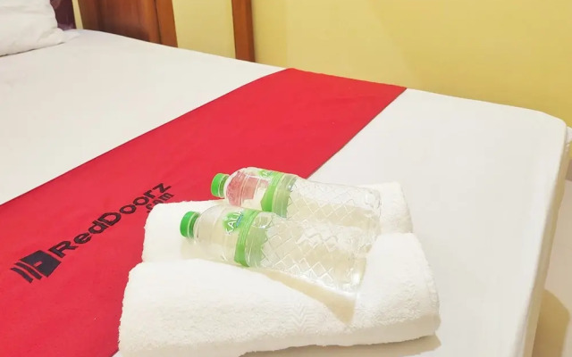 RedDoorz Near Exit Toll Banyumanik Semarang