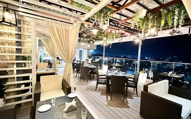 Aurora Boutique Hotel