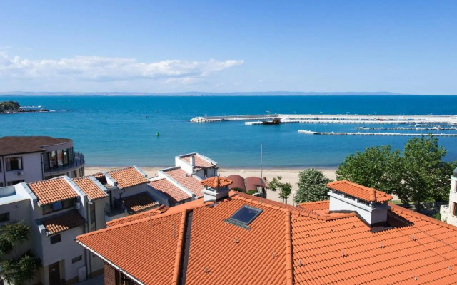 Vromos Guest House