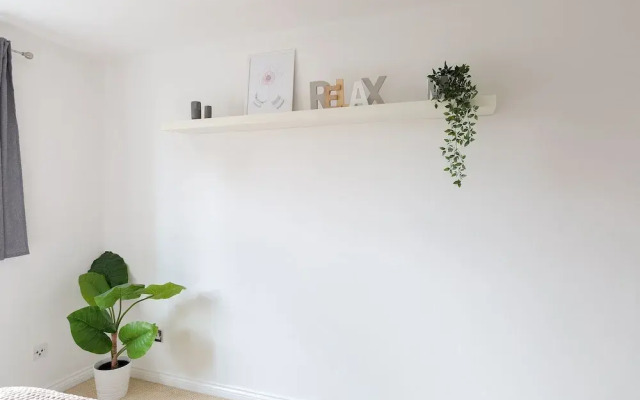 Serenity Apartment Whitechapel