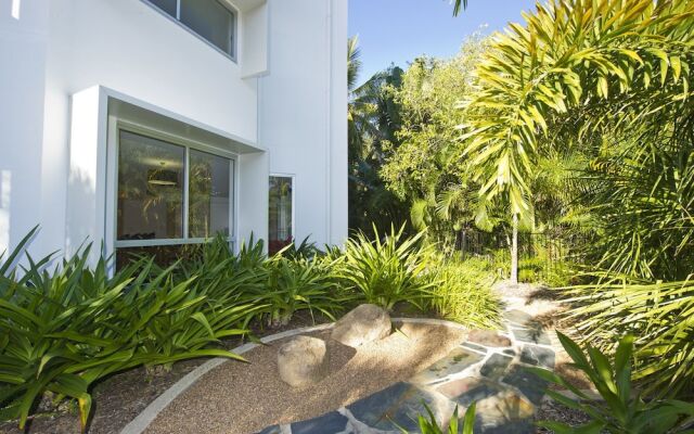 Maggies Beachfront Apt. 2
