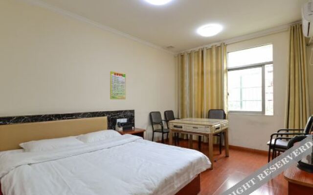 Pengze Chen'an Business Hotel