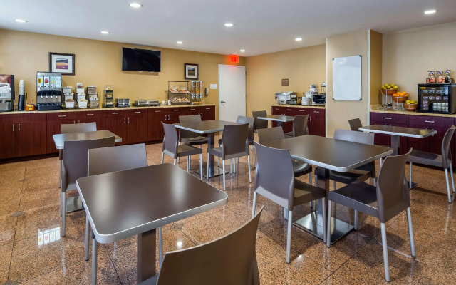 Best Western Plus Arena Hotel