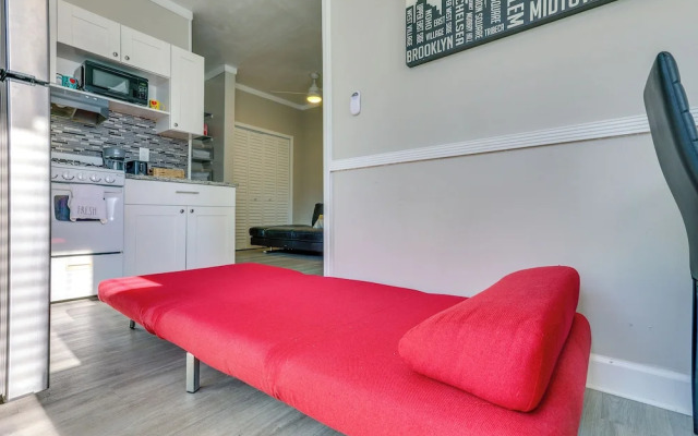 Sunny Miami Beach Condo Steps to Boardwalk!