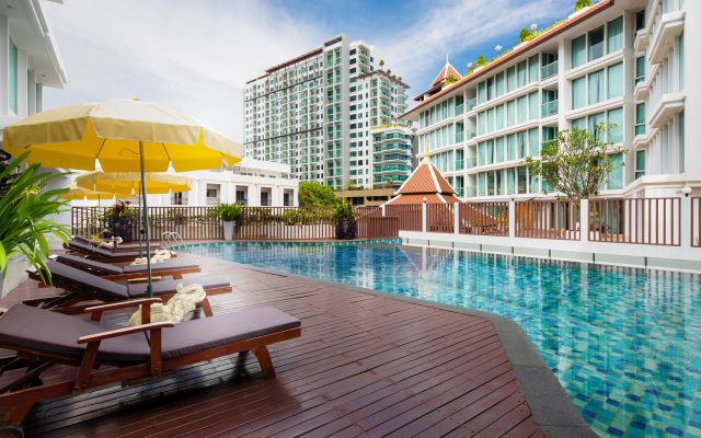 Aiyara Grand Hotel