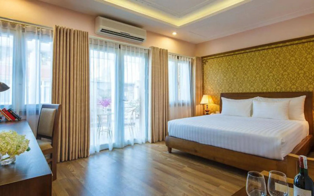 La Palm Hotel