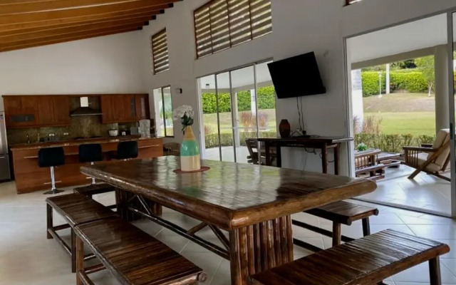 Finca Vacacional San Jerónimo Antioquia