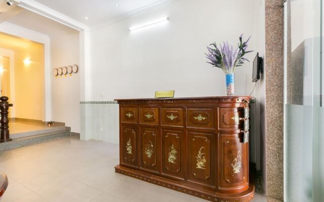 OYO 692 Trang Pham Hostel