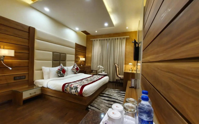 Hotel Makhan Residency