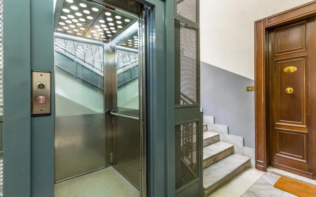 Virginia Apartment at the Central Station by Wonderful Italy