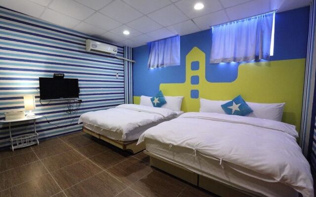 Luodong Market Happiness Homestay