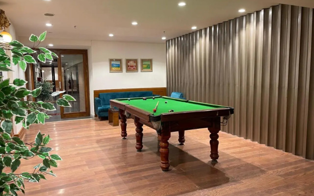 Sk Klyde Grand Hotel