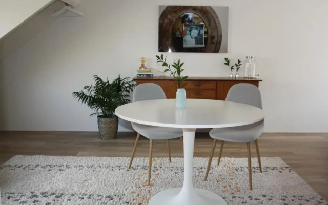 Private top floor, 150 m from the beach!