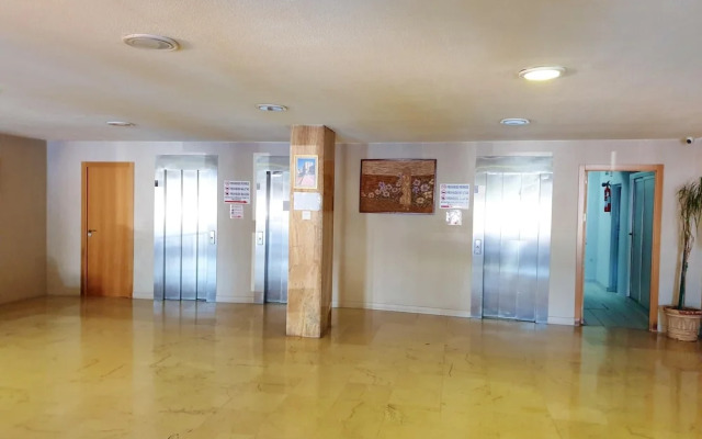 Studio in Fuengirola with wonderful sea view shared pool terrace