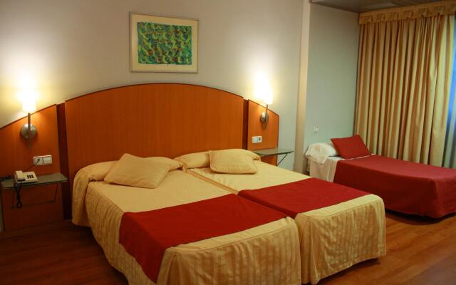 Hotel Reconquista
