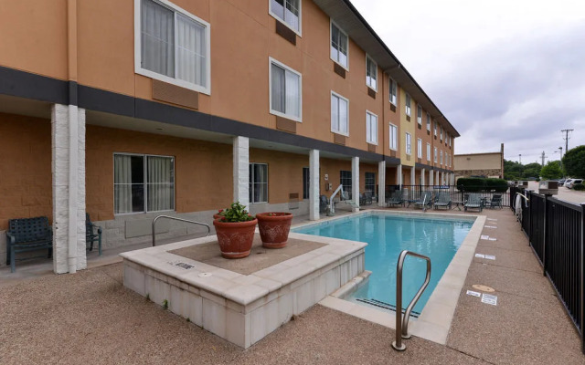Inn at Stonebriar