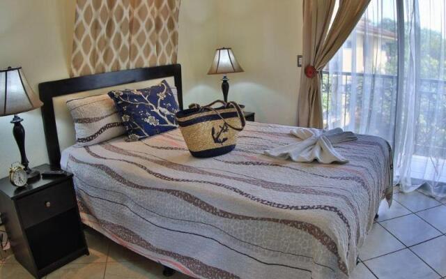 The Oaks Tamarindo Condominiums 200 mbs Internet