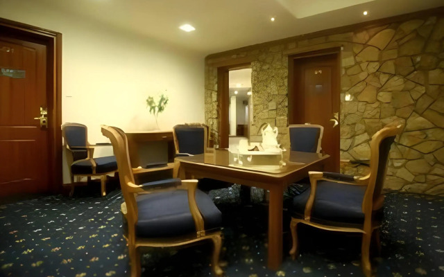 Afkos Grammos Luxury Boutique Hotel