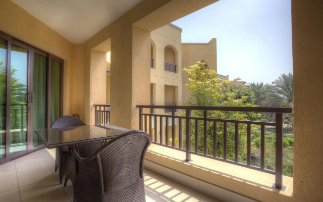 Shangri-La  Apartments Qaryat Al Beri