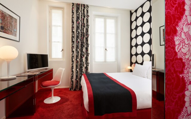 Hôtel du Petit Moulin, Haute Couture hotel by Lacroix