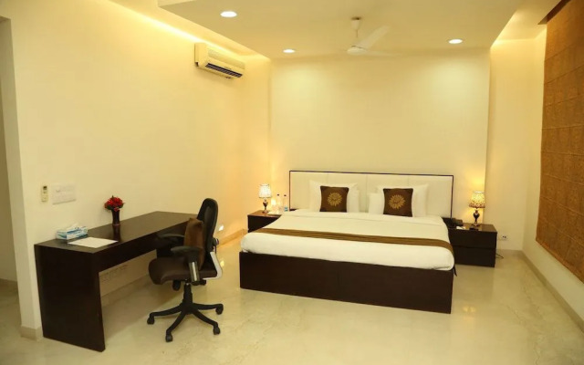 Royal Residence In Cyber City