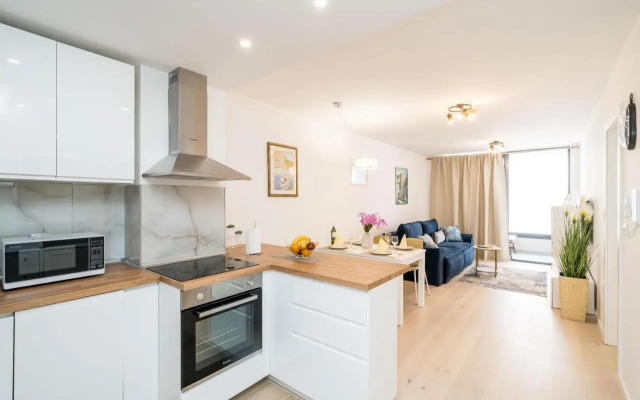 M&P- Lovely 1-bedroom condo with free parking