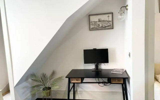 The Emerald - Central Henley 2 Bedroom House