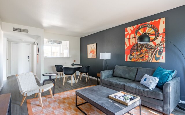 Stylish 1BR Apt Old Town by WanderJaunt