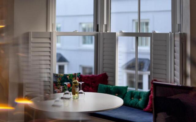 Caldey Bay Apartment - Lovely Sea Views