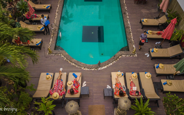Mekong Angkor Palace Hotel