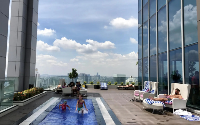 DeFace Platinum Kuala Lumpur
