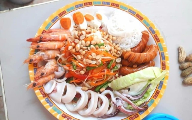 Saeng Tai Amphawa Resort