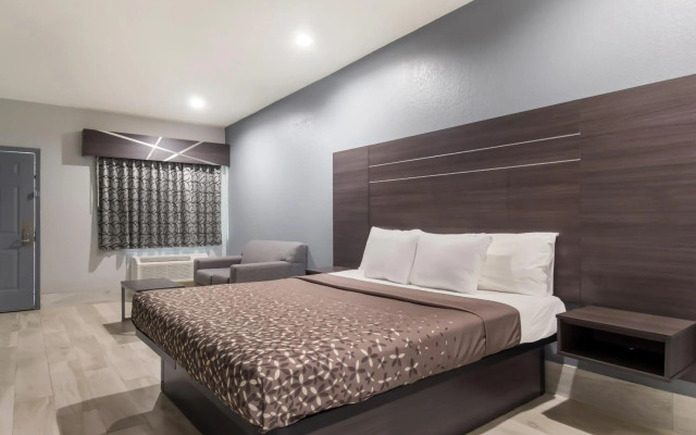 Americas Best Value Platinum Inn & Suites