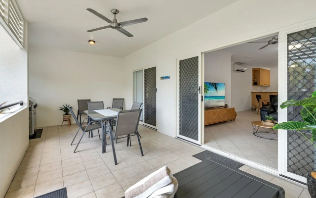 Spacious 3-beds w Direct Access to Pool