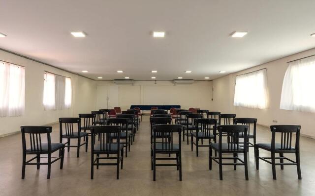 Carlton Express Italian Três Corações